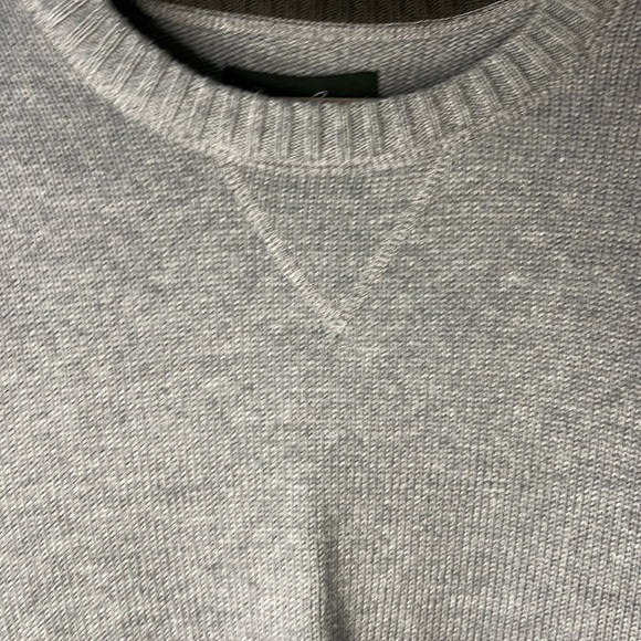Eddie Bauer Men’s Gray Crewneck Sweater Size Small - Picture 2 of 6